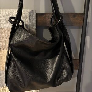 Elegant Italian Black Leather Shoulder Bag